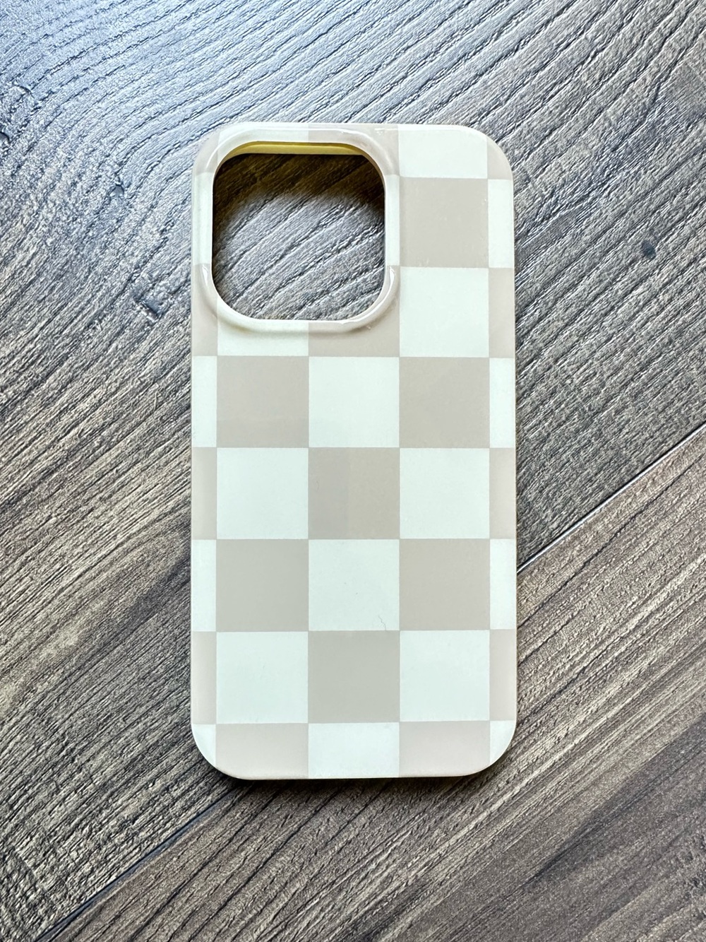 Casely iPhone 14 Pro Checkered Case
